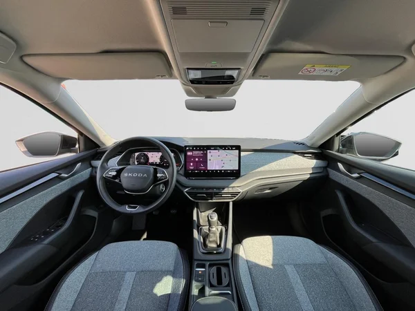 SKODA Octavia Combi (2025) — foto 16 van 22