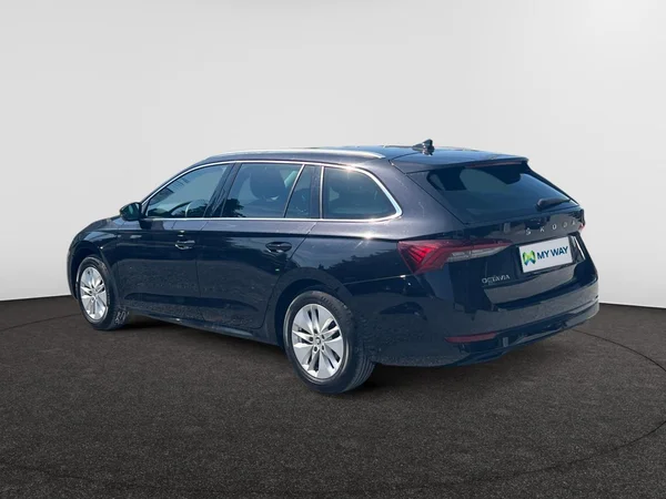 SKODA Octavia Combi (2020) — foto 7 van 19