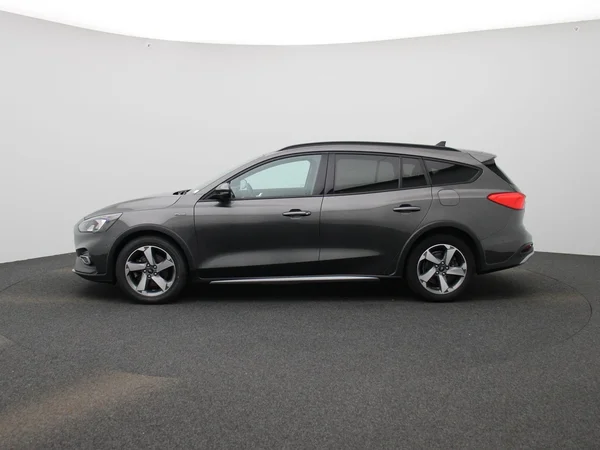 Ford Focus (2021) — foto 31 van 36