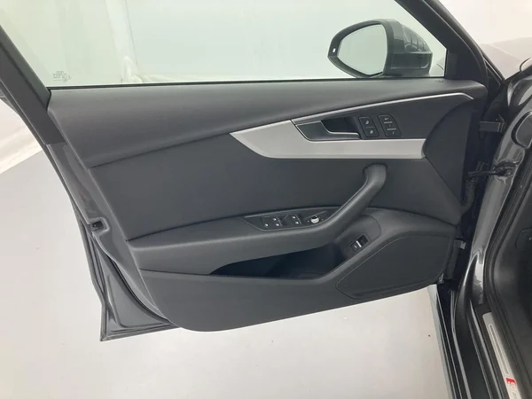 AUDI A4 Avant (2021) — foto 36 van 36