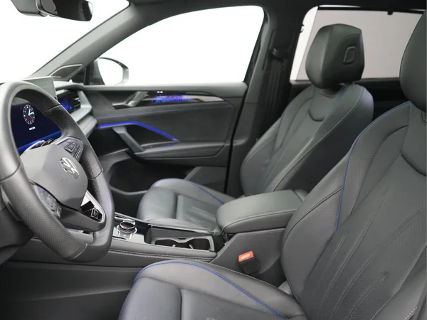 VOLKSWAGEN Tayron eHybrid (PHEV) (2026) — foto 4 van 39
