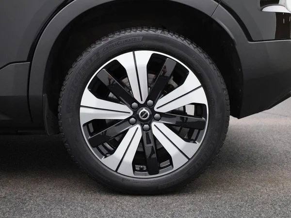 Volvo XC40 (2023) — foto 5 van 41