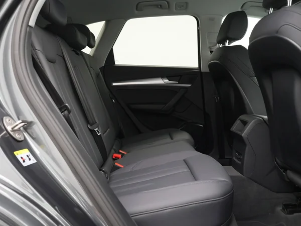 AUDI Q5 (2022) — foto 2 van 27