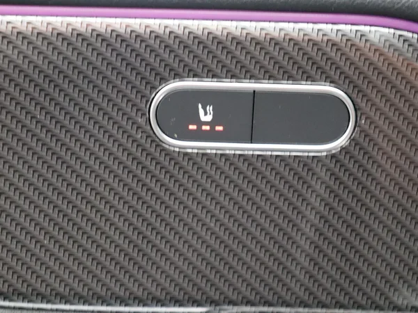 Mercedes-Benz GLB (2021) — foto 33 van 33