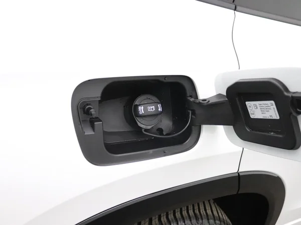 VOLKSWAGEN Tayron (2025) — foto 2 van 31