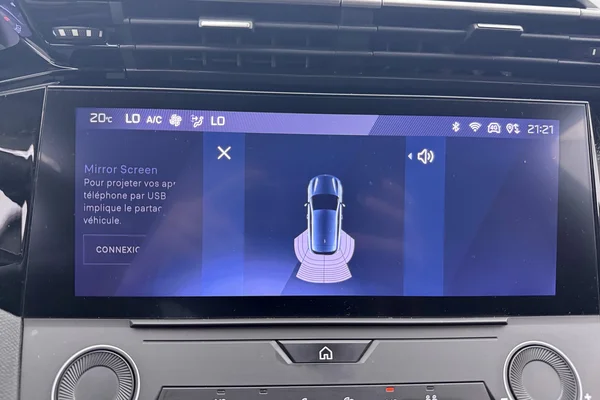 Peugeot 308 (2022) — foto 9 van 32