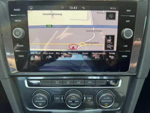 VOLKSWAGEN Golf VII Dsl (2018) — foto 3 van 21