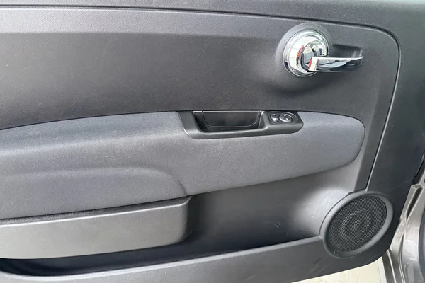Fiat 500 (2018) — foto 7 van 21