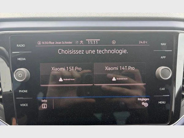 Volkswagen T-Roc (2021) — foto 11 van 23