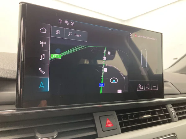 AUDI A4 Avant (2024) — foto 17 van 36