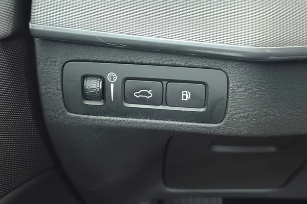Volvo XC90 PHEV (2019) — foto 8 van 41