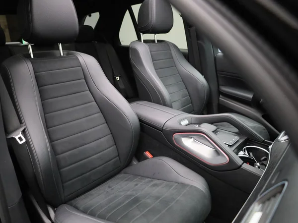 Mercedes-Benz GLE (2025) — foto 53 van 66
