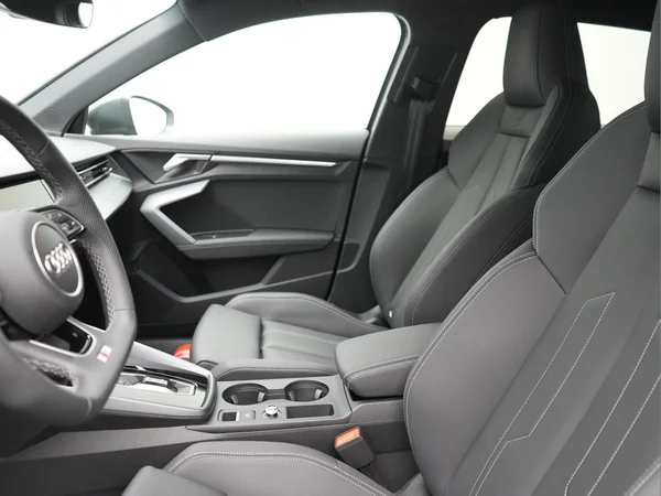 AUDI A3 Sportback PHEV (2025) — foto 29 van 29
