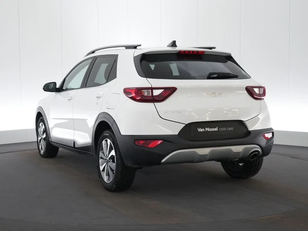 Kia Stonic (2024) — foto 15 van 21
