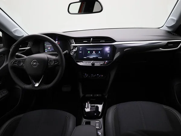 Opel Corsa-e (2023) — foto 25 van 35