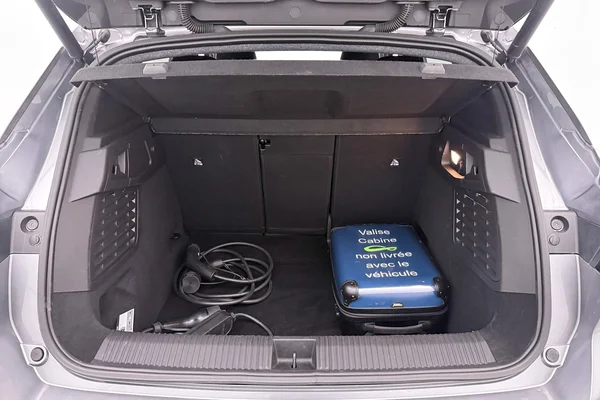 Renault E-Scenic E-Tech (2025) — foto 13 van 34