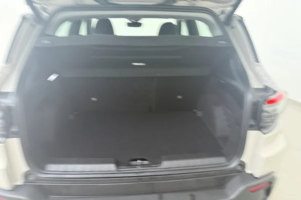 Jeep Avenger (2025) — foto 13 van 17