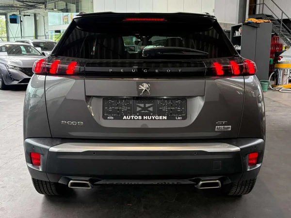 Peugeot 2008 (2022) — foto 16 van 21