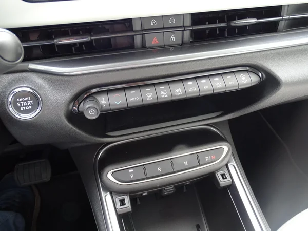 Fiat 600 (2025) — foto 14 van 25