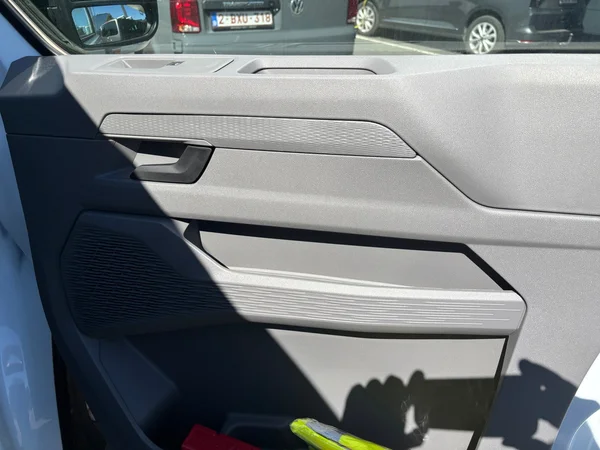 VOLKSWAGEN Transporter T7 28 Fou Lwb (2025) — foto 15 van 24
