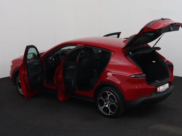 Alfa Romeo Tonale (2023) — foto 28 van 29