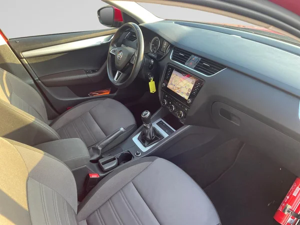 SKODA Octavia (2019) — foto 13 van 21