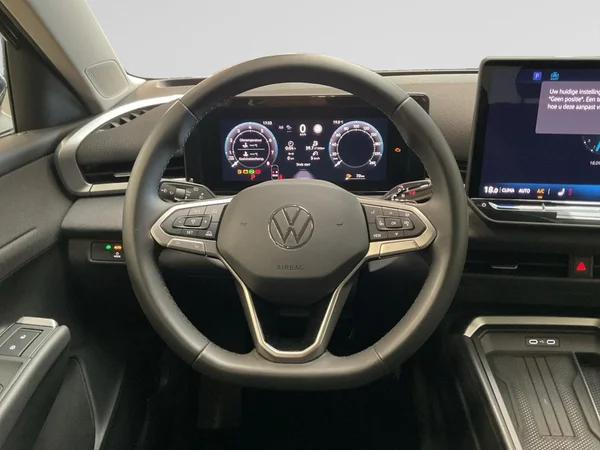 VOLKSWAGEN T-Roc (2025) — foto 4 van 22