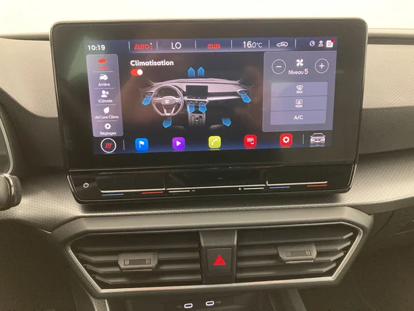 SEAT Leon ST (2022) — foto 14 van 36