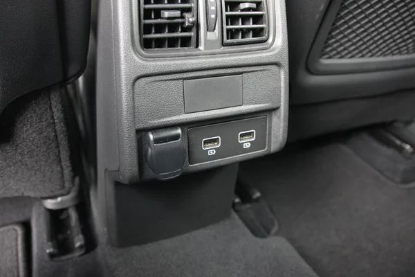 Renault Arkana (2023) — foto 31 van 41