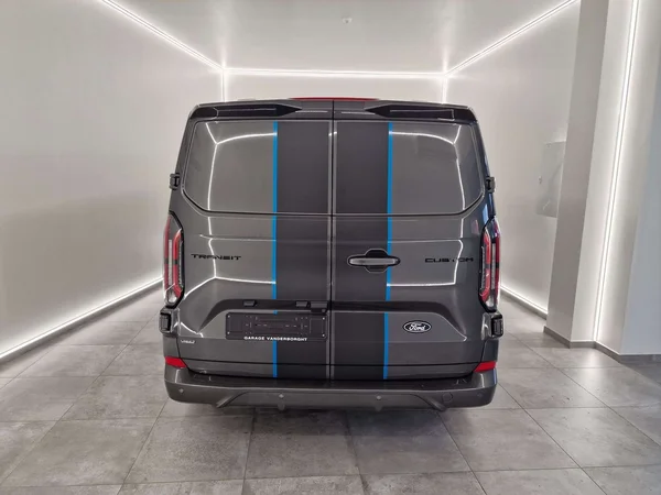Ford Transit Custom — foto 9 van 15