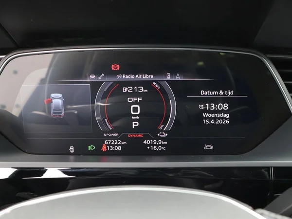 AUDI e-tron Sportback S (2022) — foto 6 van 20