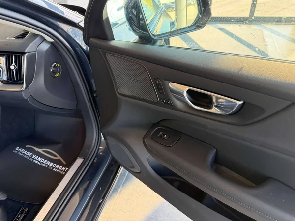Volvo V60 (2026) — foto 11 van 20