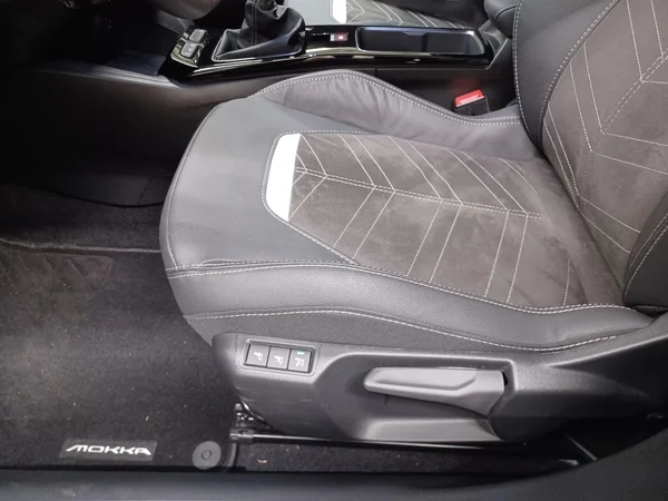 Opel Mokka (2024) — foto 4 van 35