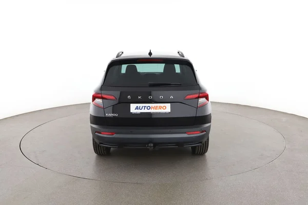 Skoda Karoq (2021) — foto 11 van 16