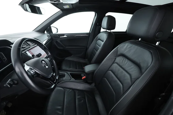 Volkswagen Tiguan (2020) — foto 16 van 16