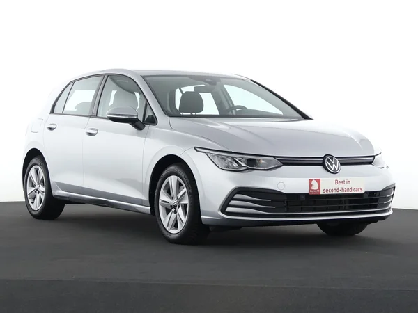 VOLKSWAGEN Golf (2024) — foto 22 van 27