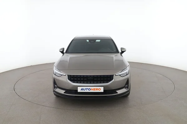 Polestar 2 (2022) — foto 15 van 16