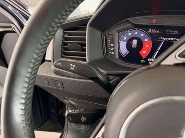 Audi A1 Sportback (2019) — foto 9 van 19