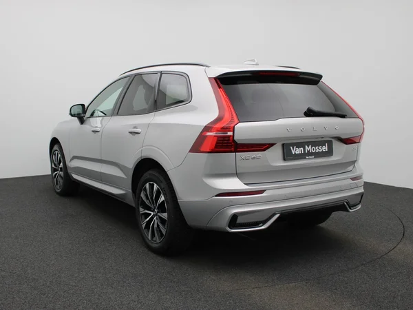 Volvo XC60 (2024) — foto 12 van 48