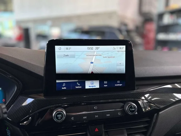 Ford Kuga (2023) — foto 7 van 19