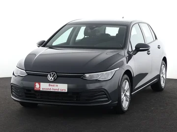 VOLKSWAGEN Golf (2024)
