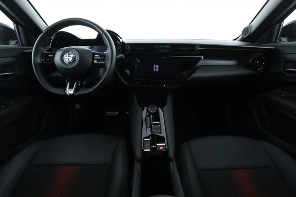 Alfa Romeo Junior (2025) — foto 3 van 16
