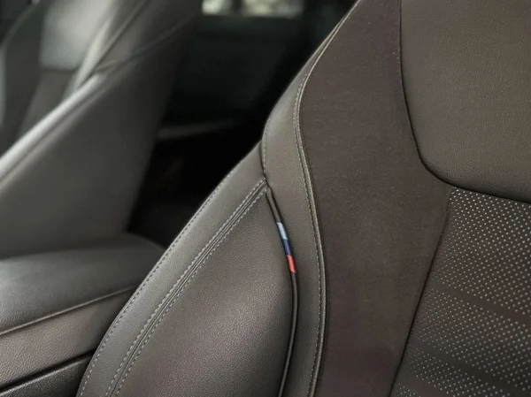 BMW 320 Touring (2022) — foto 3 van 20
