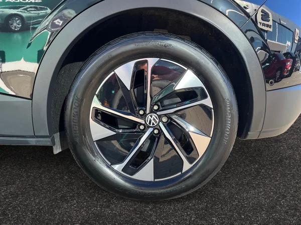 VOLKSWAGEN ID.4 (2025) — foto 8 van 19