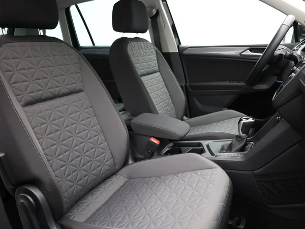 VOLKSWAGEN Tiguan (2023) — foto 10 van 20