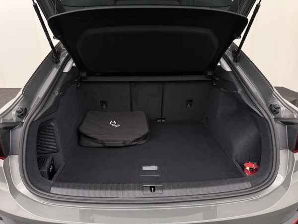 AUDI Q3 (2021) — foto 8 van 29