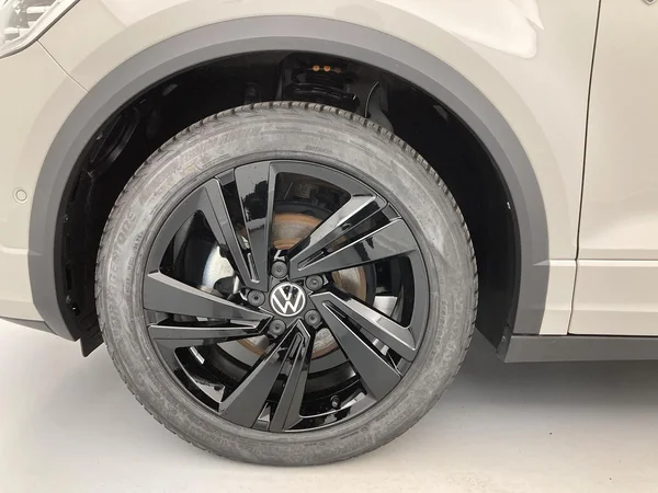 VOLKSWAGEN T-Roc Cabriolet (2025) — foto 2 van 48