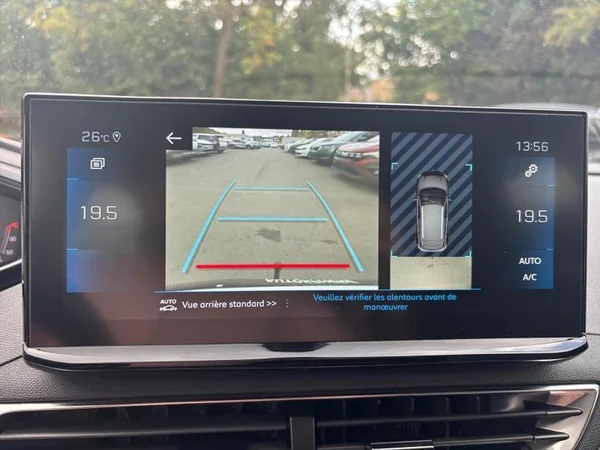 PEUGEOT 3008 Dsl (2022) — foto 8 van 27