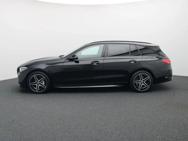 Mercedes-Benz C-Klasse (2023) — foto 28 van 33
