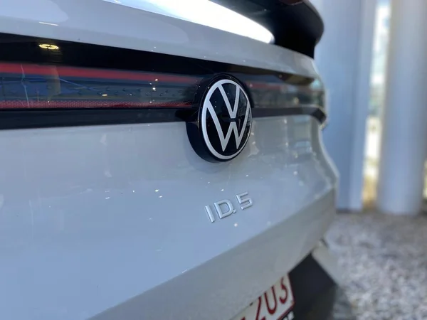 VOLKSWAGEN ID.5 (2022) — foto 2 van 11